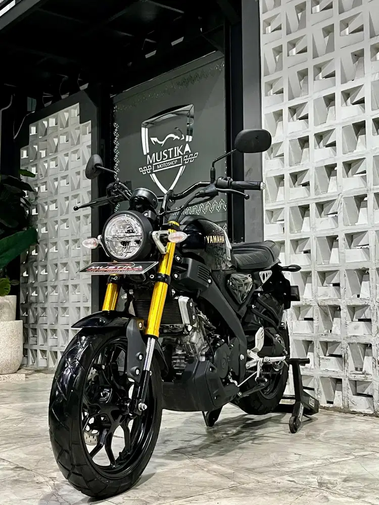 Kinyis2‼️Yamaha XSR 2024. Odo 14rb. DANNY Mustika Motor Sulfat Malang