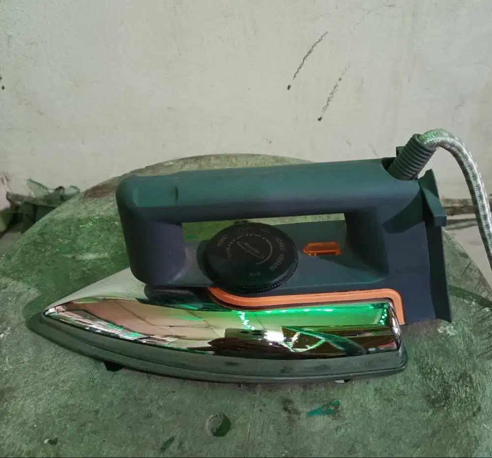 Setrika listrik dan keranjang laudry nego sampe jadi Bandung kota.