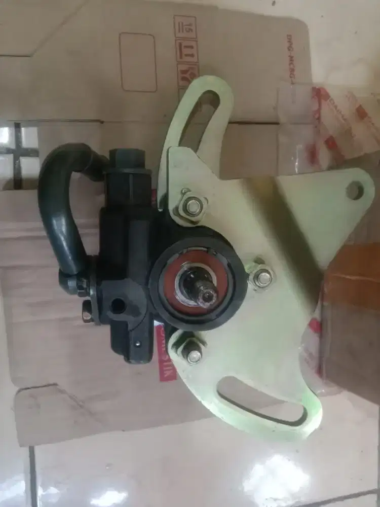 Power steering Taruna asli daihatsu bawaan mobil sisa 1 pcs sale