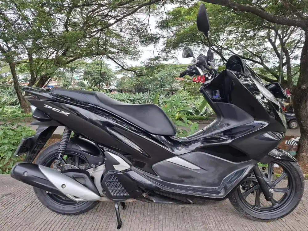 HONDA PCX 150CC PAJAK ON SS LNGKP ASLI MOTOR SIAP PAKEK