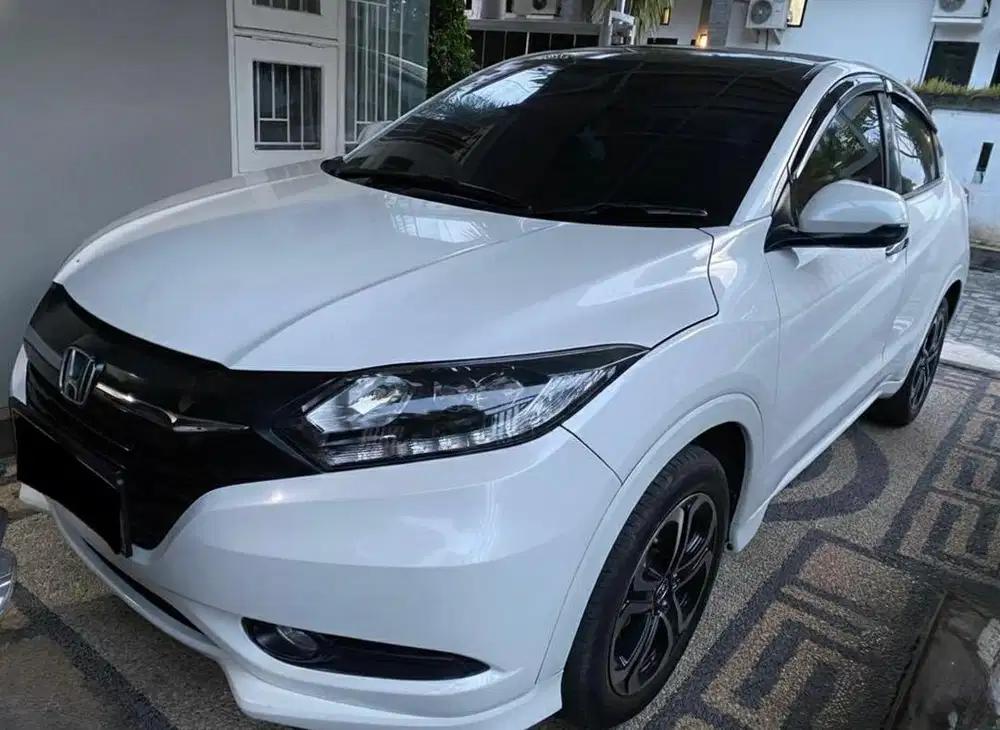 Honda HRV 1.8 Prestige 2016 Putih Panoramic Sunroof - Siap Pakai