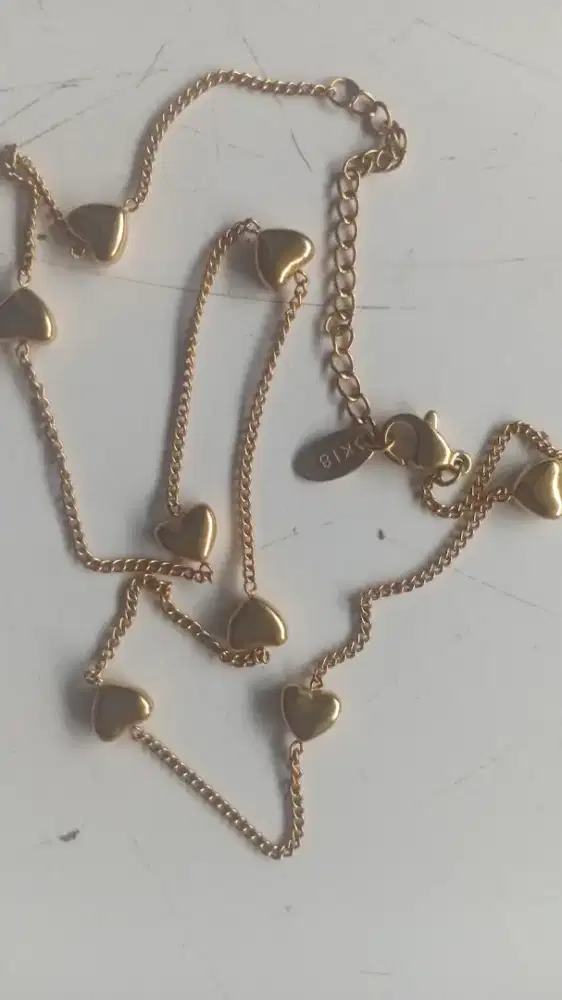 Asesoris kalung Love cantik