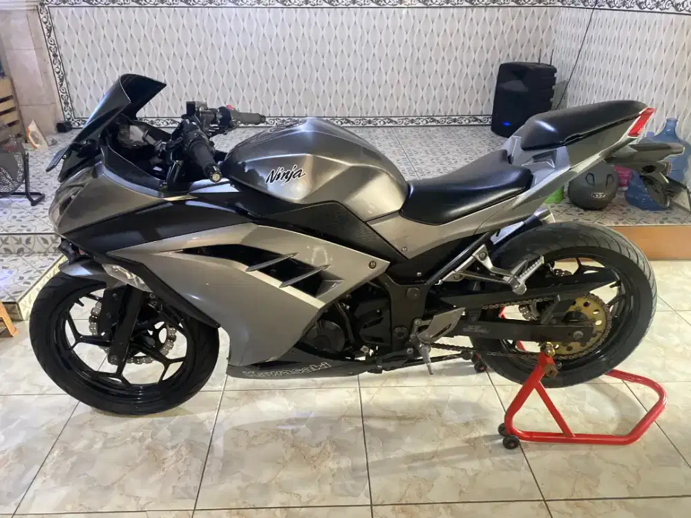 Jual ninja fi 250cc abu

Km 55.000

Surat lengkap