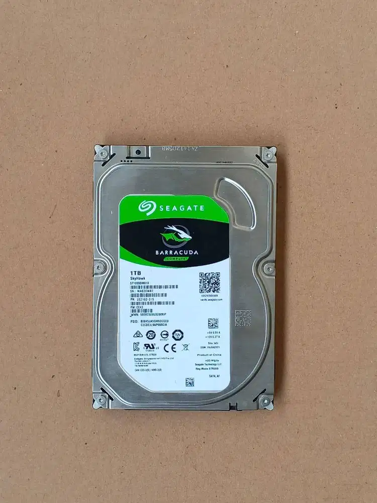 hardisk 1TB buat pc komputer /cctv merk seagete baracuda