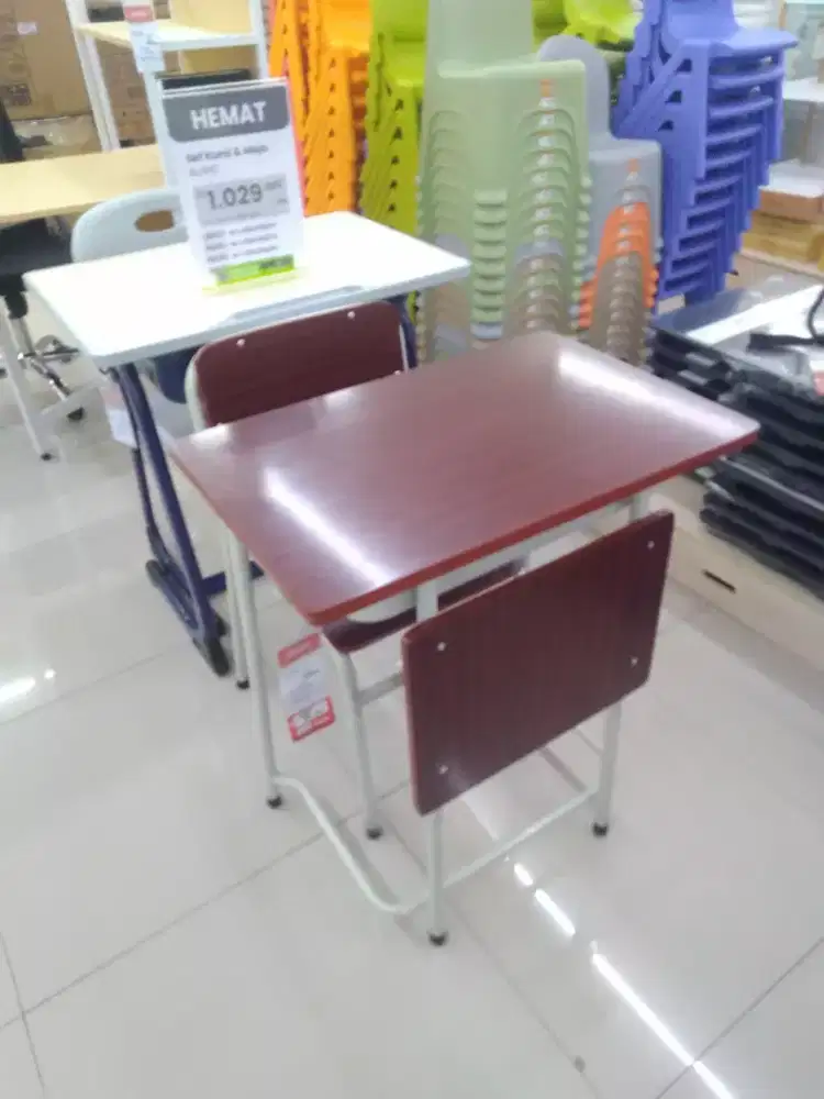 Meja sekolah set