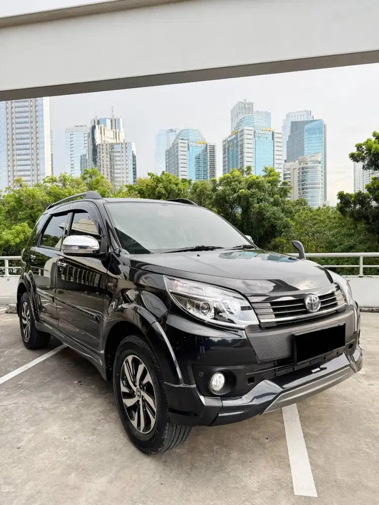 Jual Toyota RUSH TRD Sportivo 2017 Matic Tangan Pertama (LOW KM)