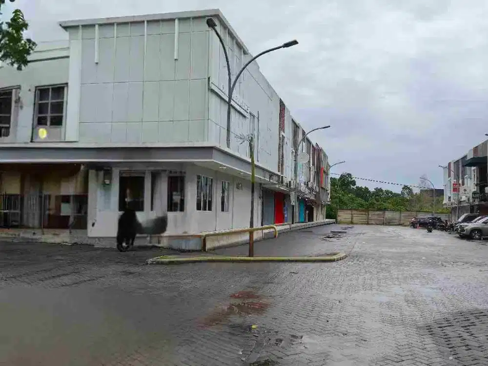 Ruko sewa hadap jalan utama grand city