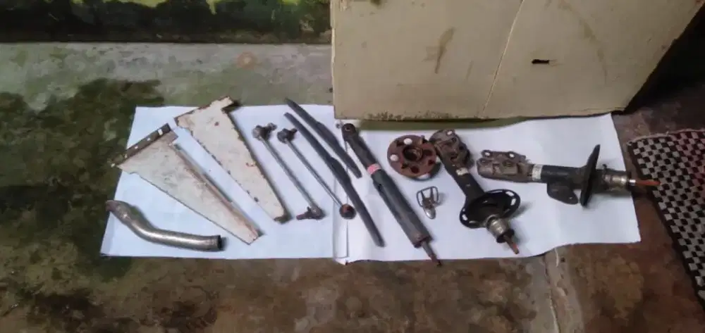 Di jual sperpak mobil ori dan asli murah meriah yg butuh dan paham