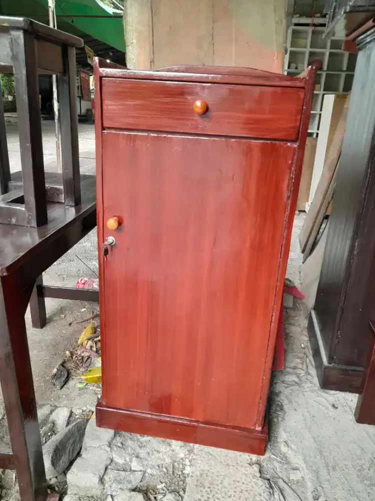 lemari baju dari bahan multi