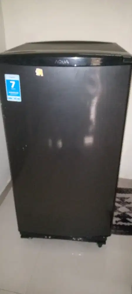 Jual freser Merk AQUA, kondisi bekas