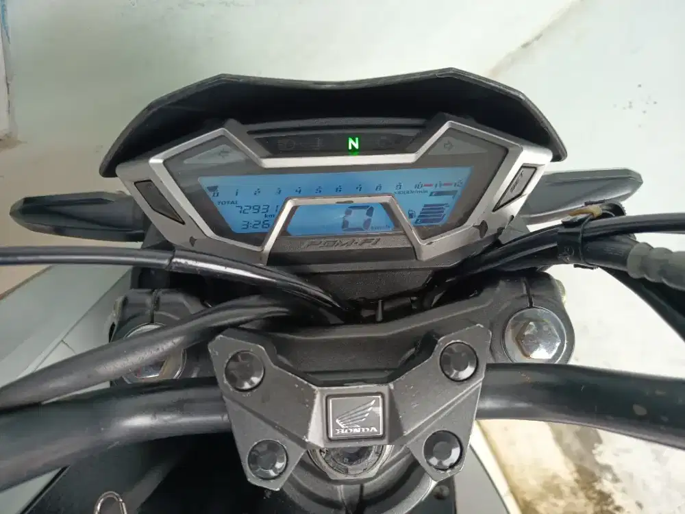 Honda CB 150R SE THN 2020 warna putih