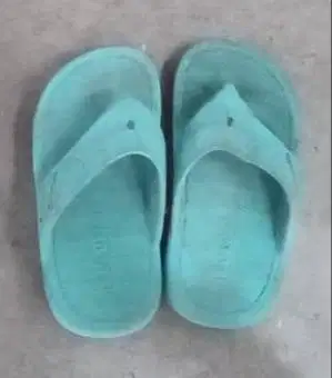 Sandal Jepit EVA Polos – Ringan, Empuk, dan Minimalis!