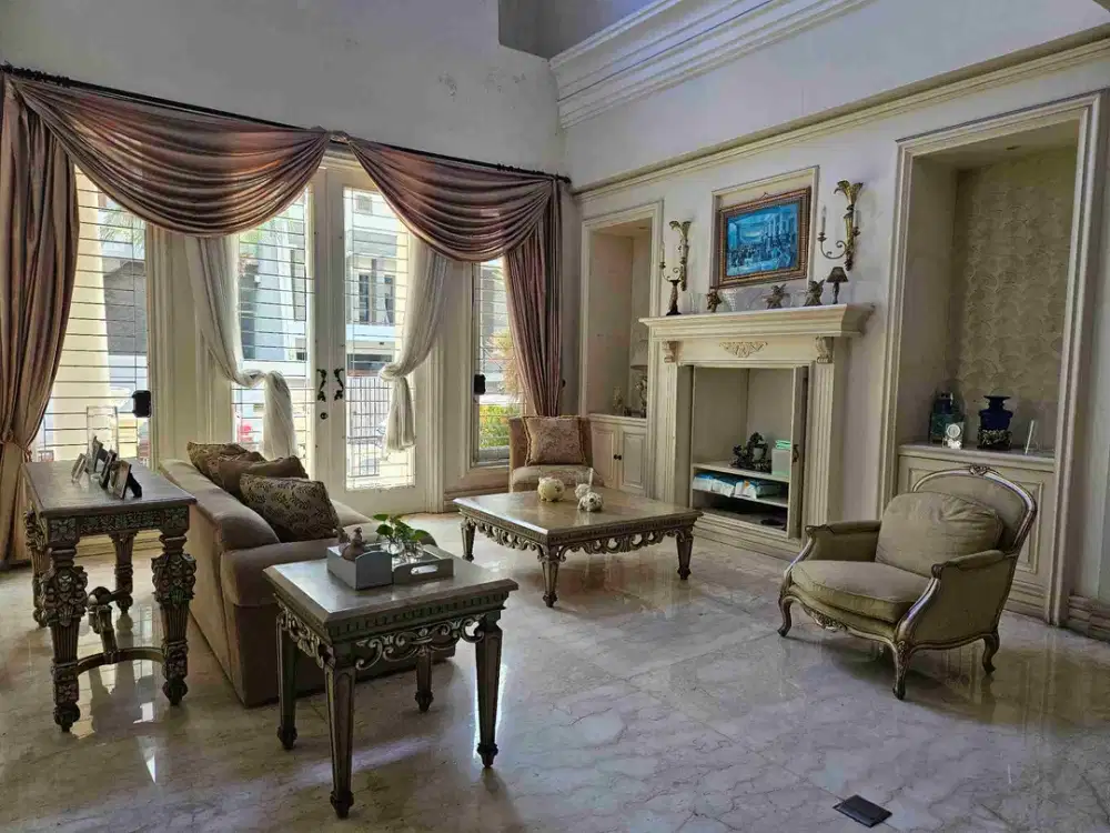 Di jual rumah cantik di Villa Permata Gading Kelapa Gading Jakarta Utara