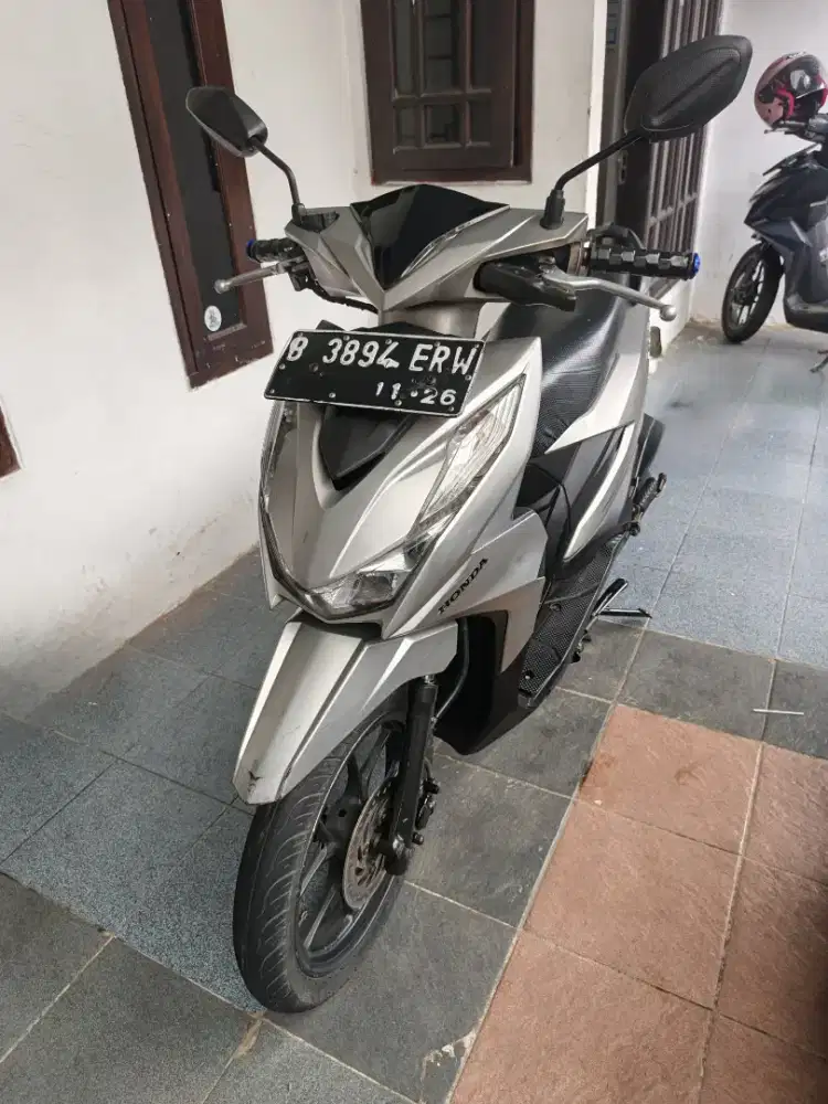 Dijual motor honda beat deluxe