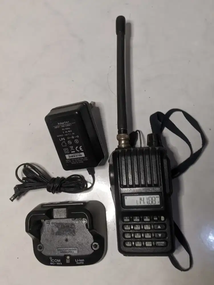 HT ICOM V80 Transmit/Receive Berfungsi normal, Battery Aman