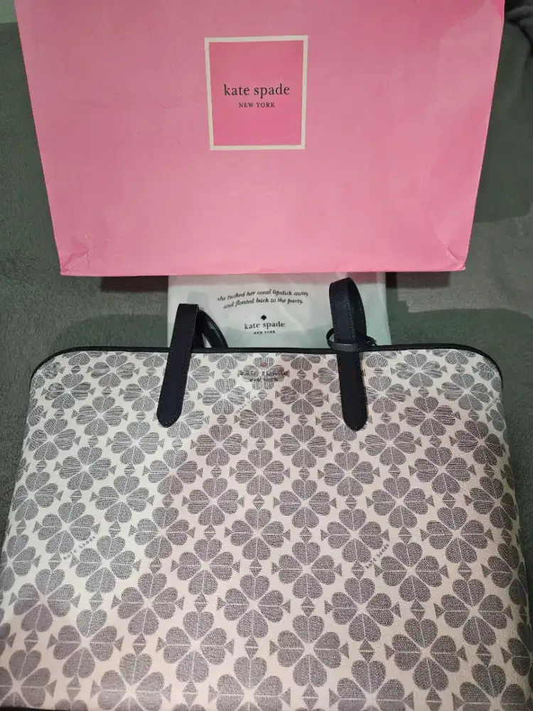 TAS BRANDED KATE SPADE FLOWER TOTE -  NAVY MULTI (100% ORIGINAL)