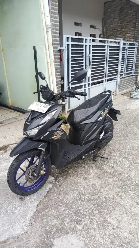 BEAT STREET DELUXE HITAM DOFF 2020