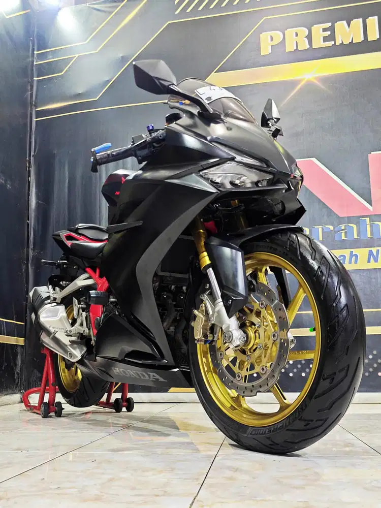 Honda CBR 250 RR STD TH 2018 kredit/cash/tt gas
