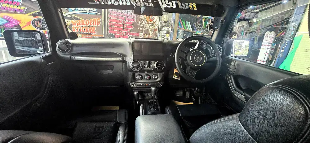 Jeep Wrangler 2011 Bensin