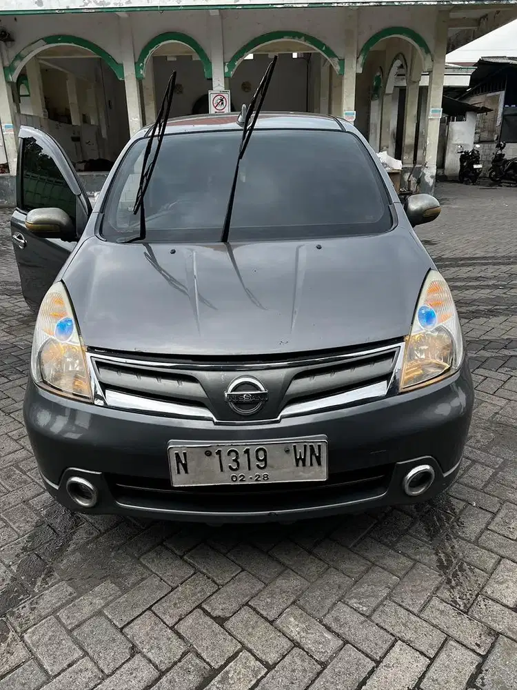 Nissan Grand livina 2013 Bensin