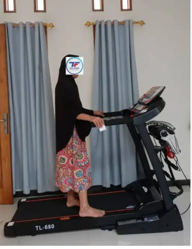 Treadmill electric Tf 680 otomatis