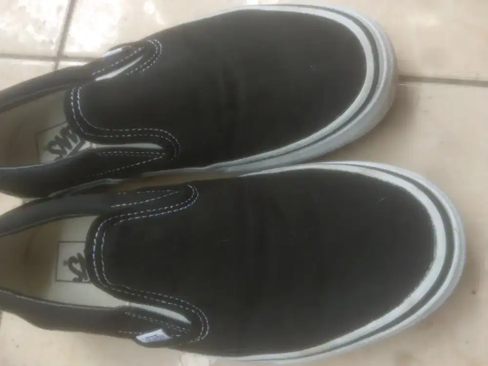 Vans Slip On Black & White