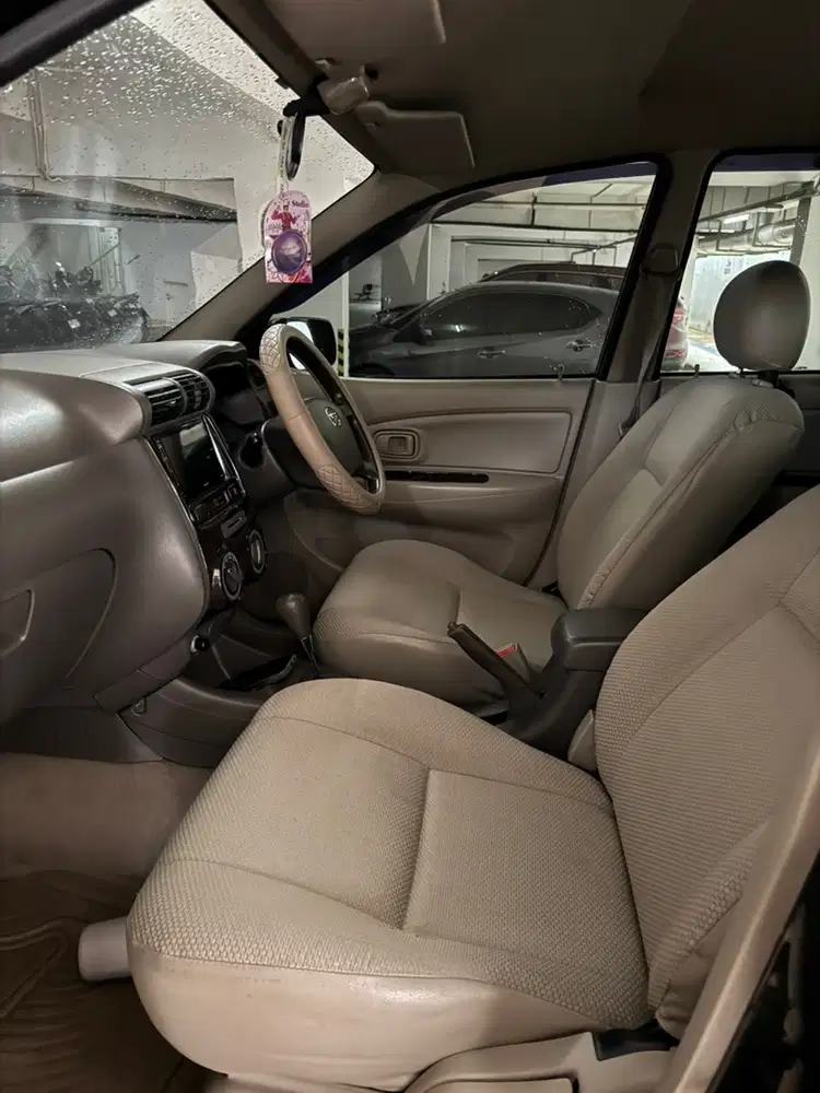 Daihatsu Xenia 2010 Bensin