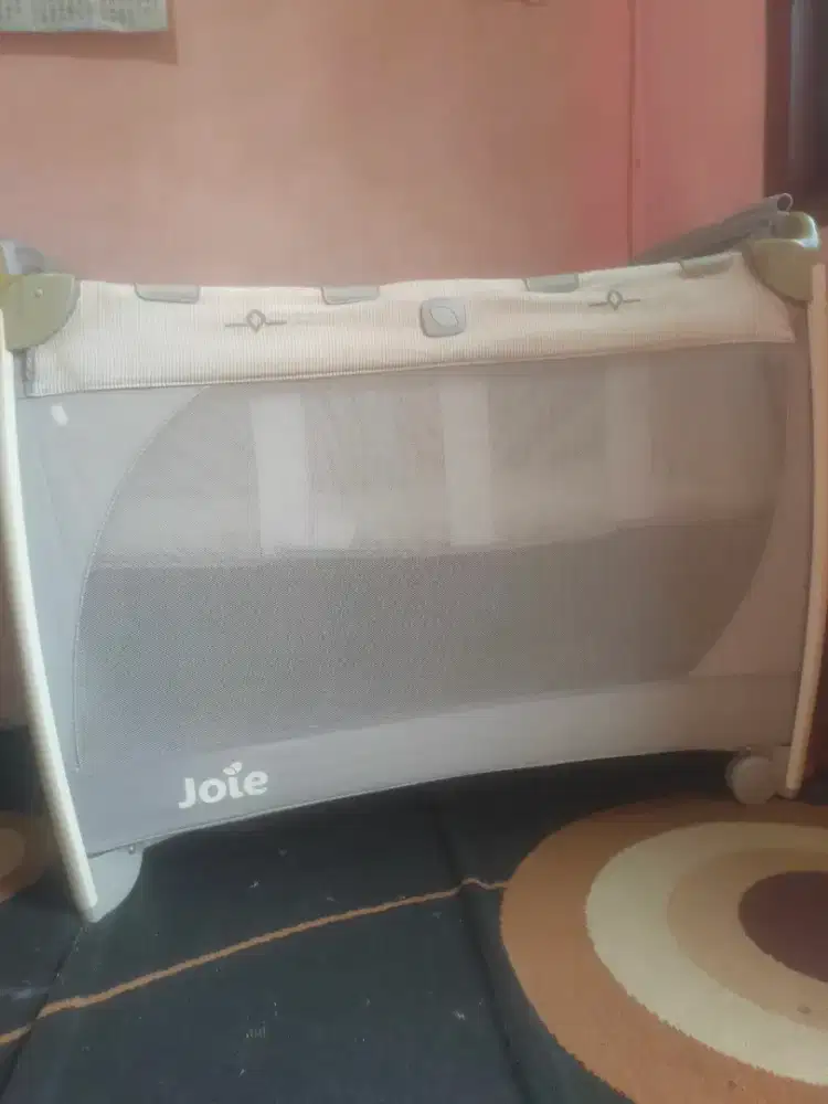 Baby box merk JOIE/Temat tidur bayi