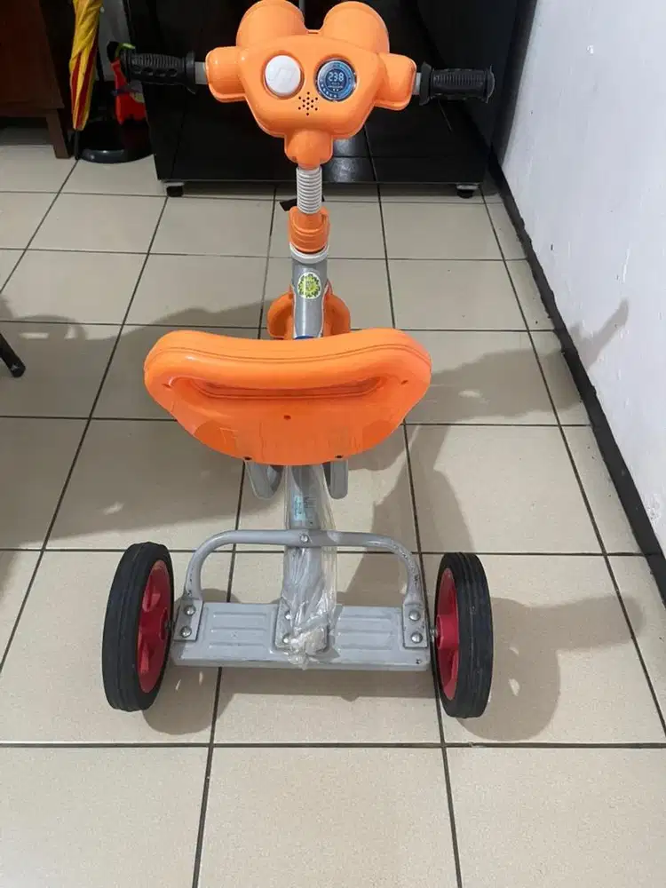 sepeda family dan Scooter gunting