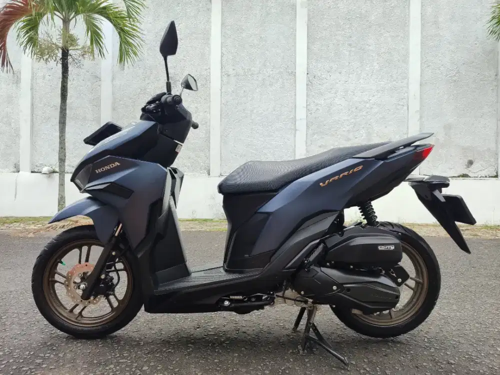 VARIO CBS ISS 125 /2025 SEGERR BANGET BE Lampung KM 6rb CASH/KREDIT