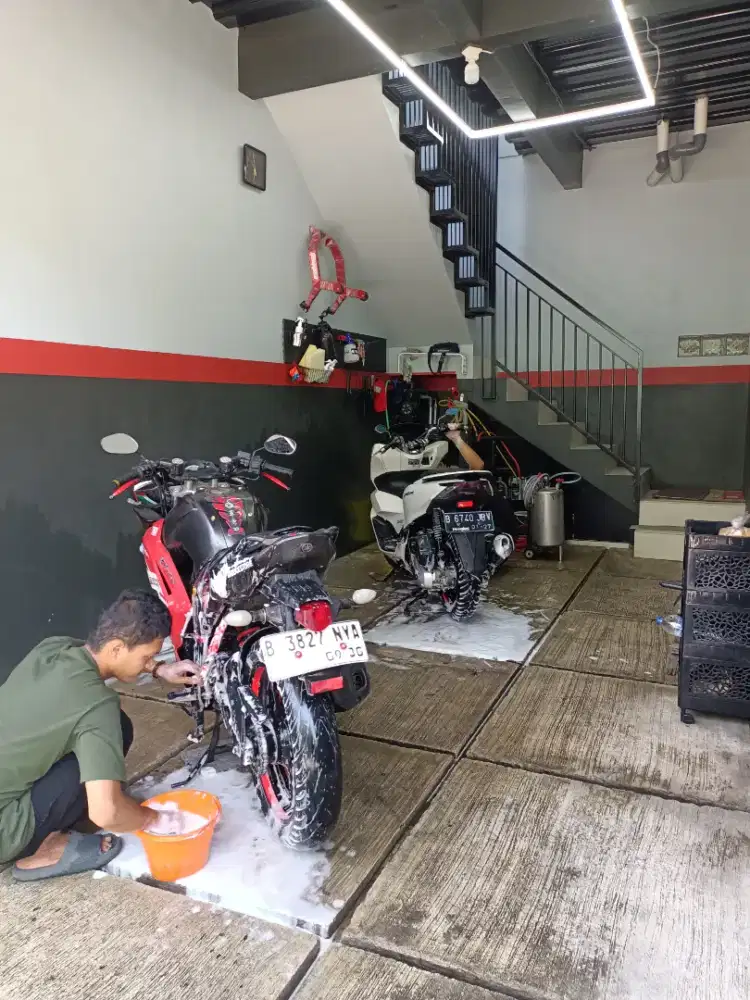 Loker Steam Motor di Bonang