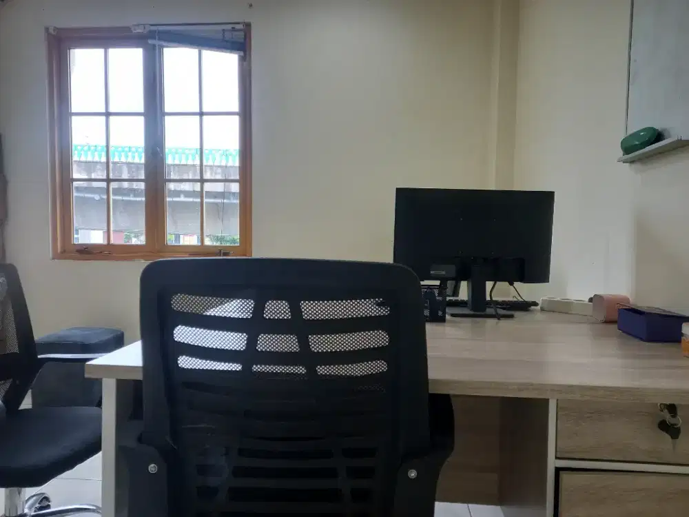 Staf Admin Kantor, Wanita