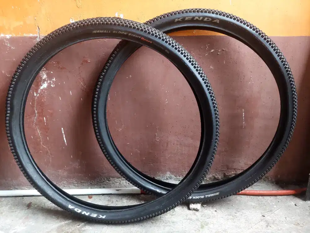 Ban 27.5 Kenda Small Block Eight Sport