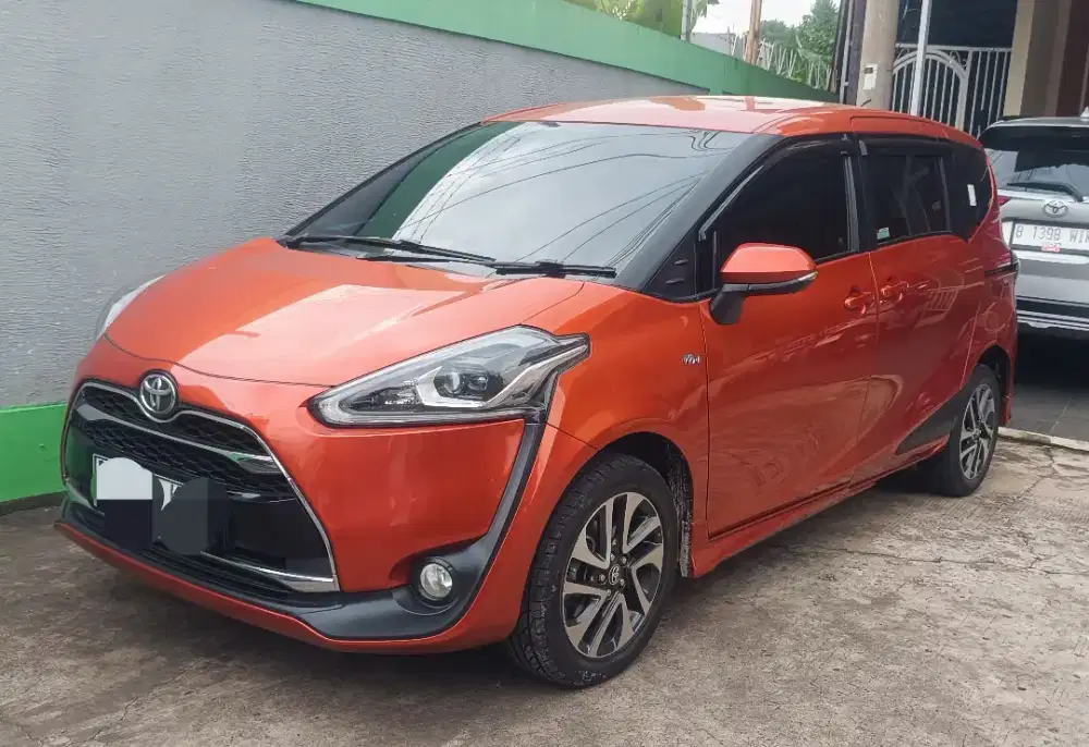 Toyota Sienta AT Type Q Th 2017