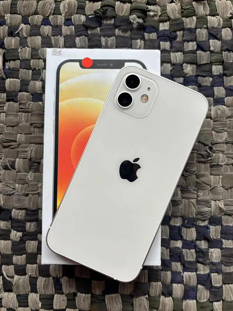 iPhone 12 128 GB White Beacukai