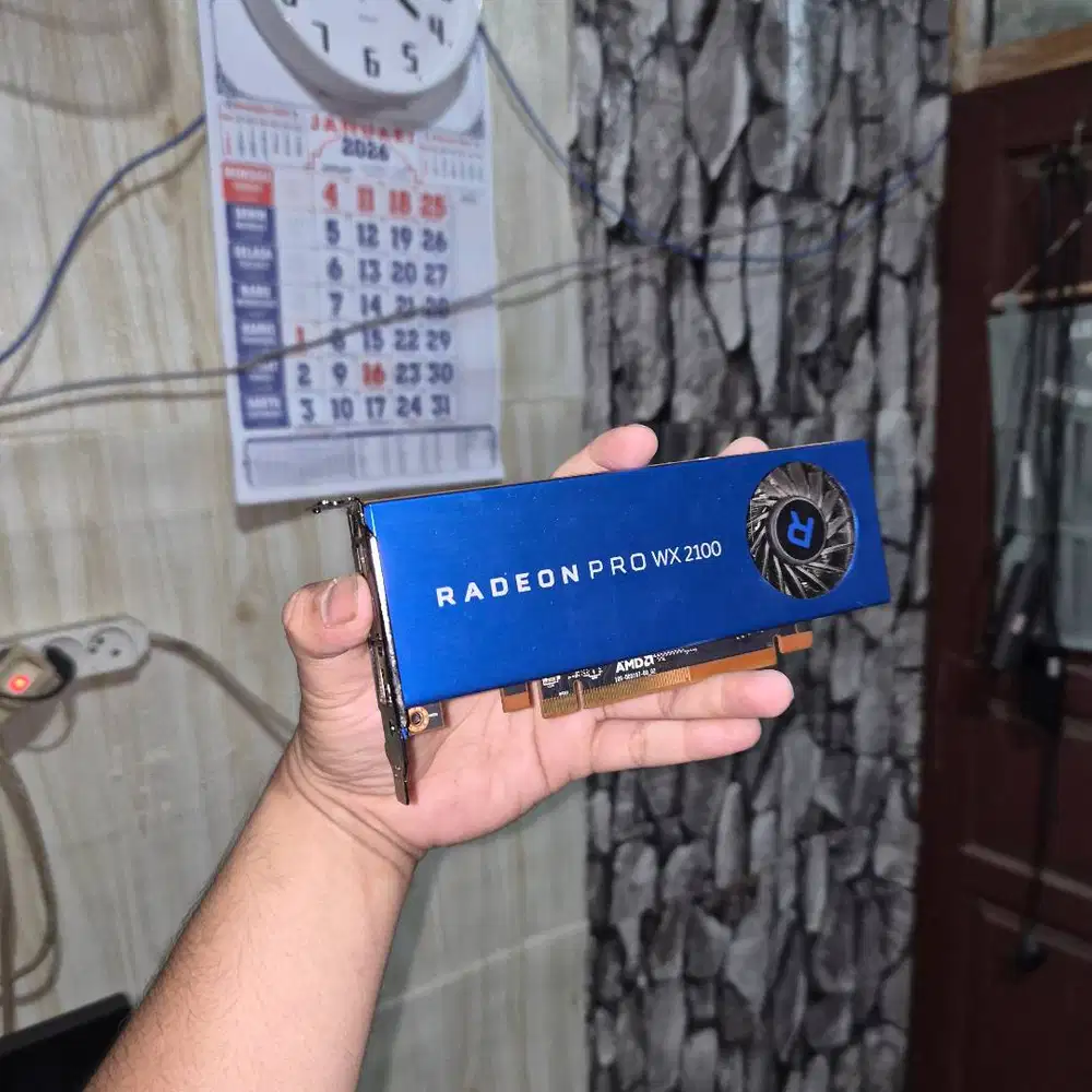 VGA GPU AMD Fire Pro WX 2100 2GB 64bit NORMAL