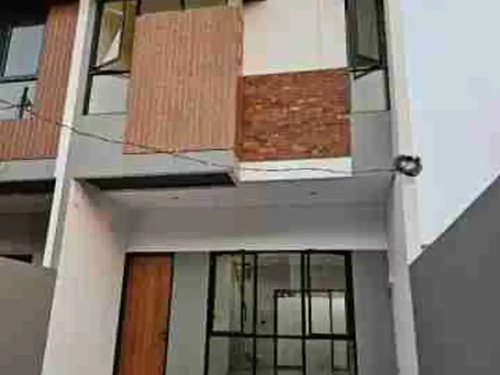 Rumah Baru Keren – Interior Lega, Strategis & Bebas Banjir