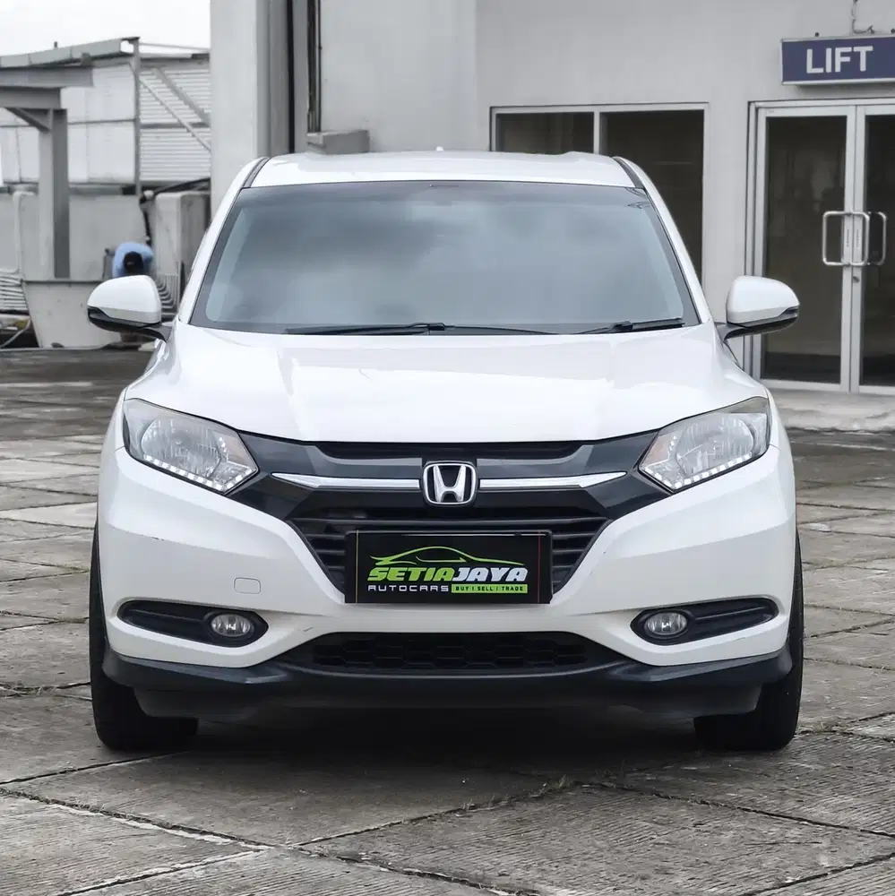 Honda Hrv E cvt 1500cc at 2018