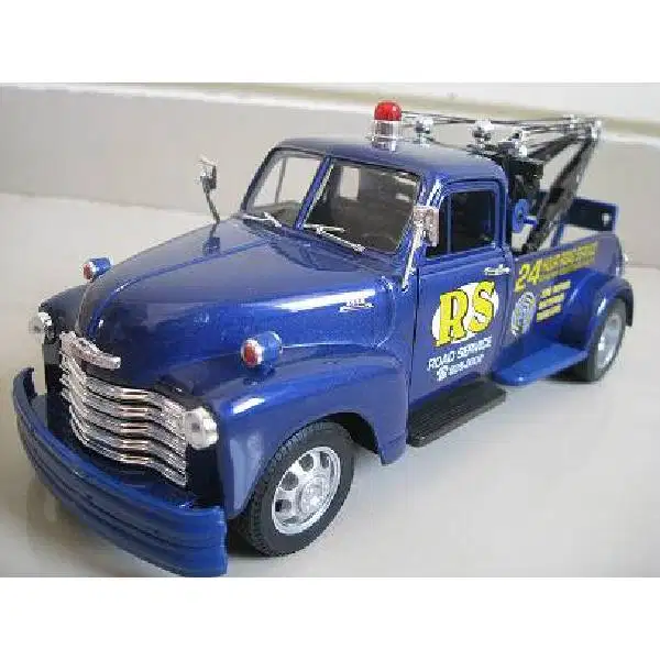 Vintage metal toys tow truck Chevrolet 2 ( Chevy ) 3800