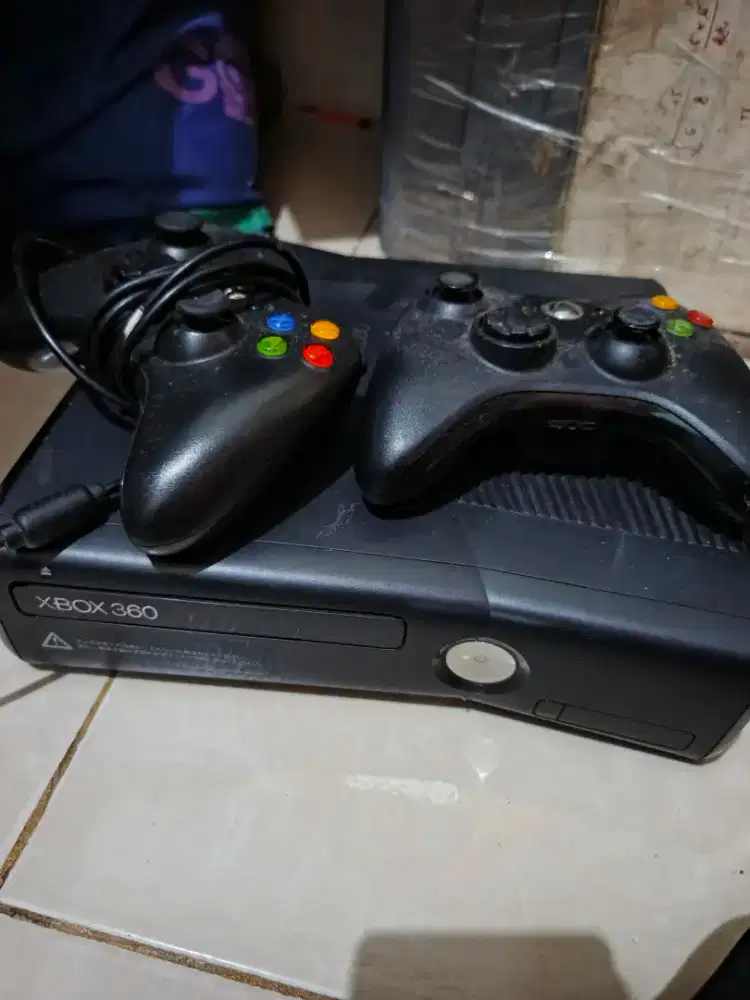 Xbox 360 bekas jual cepet nego