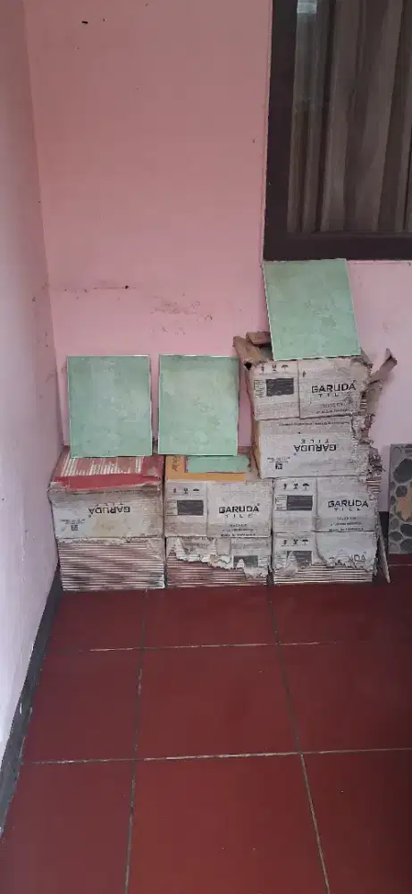 KERAMIK BARU SISA PROYEK