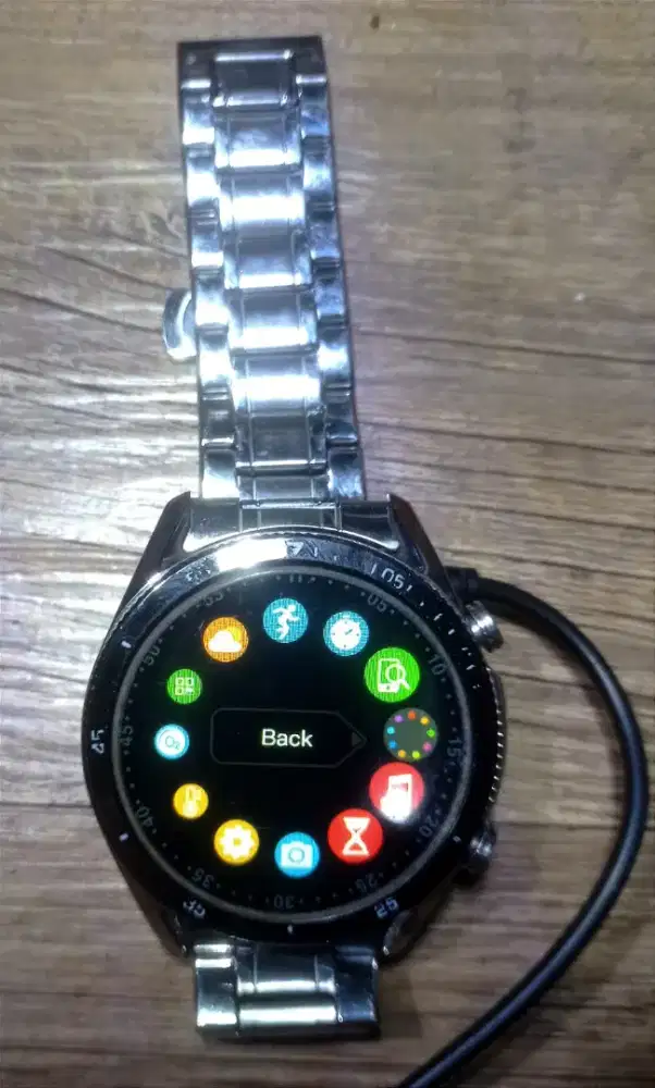 Dijual jam tangan cowok cewek sesuai pic