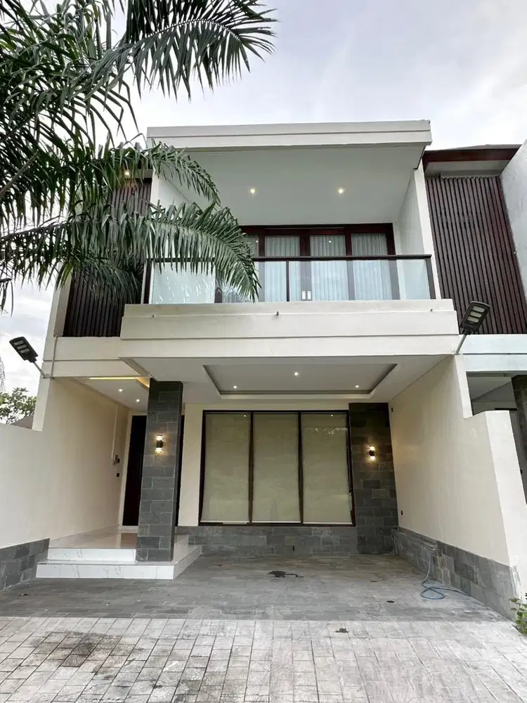 Disewakan pertahun, 1 unit rumah siap huni dekat Pantai Kedungu