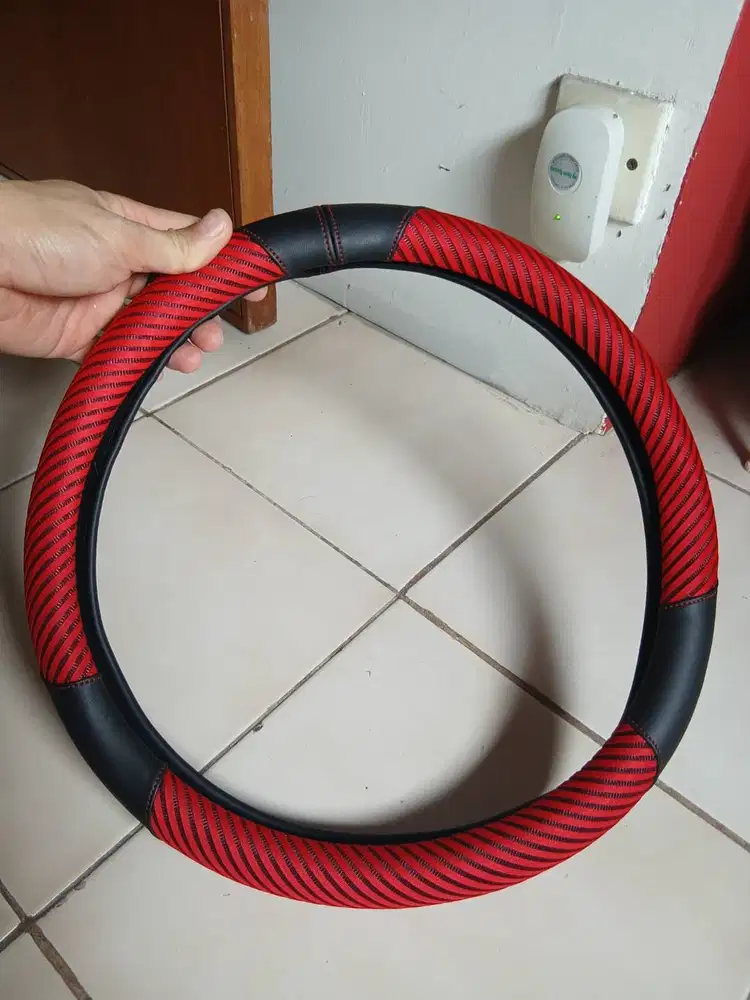 Sarung stir emboss Motif diagonal Anti Slip Merk Carinns