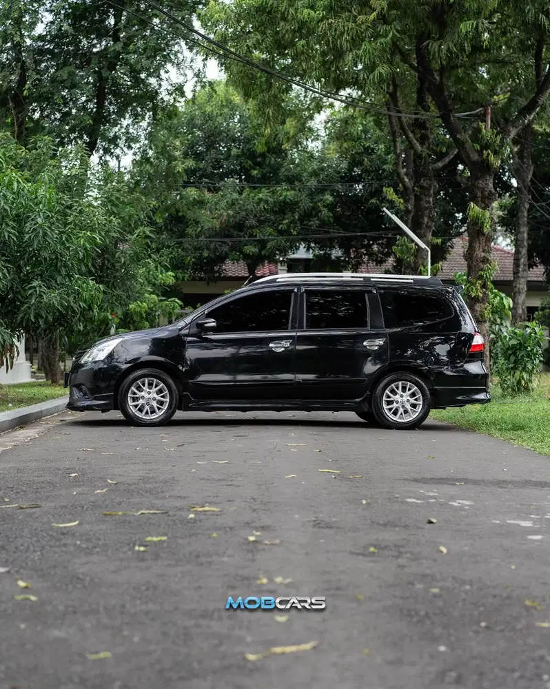 NEGO!!! GRAND LIVINA 1.5 HWS AT MATIC 2014 HITAM