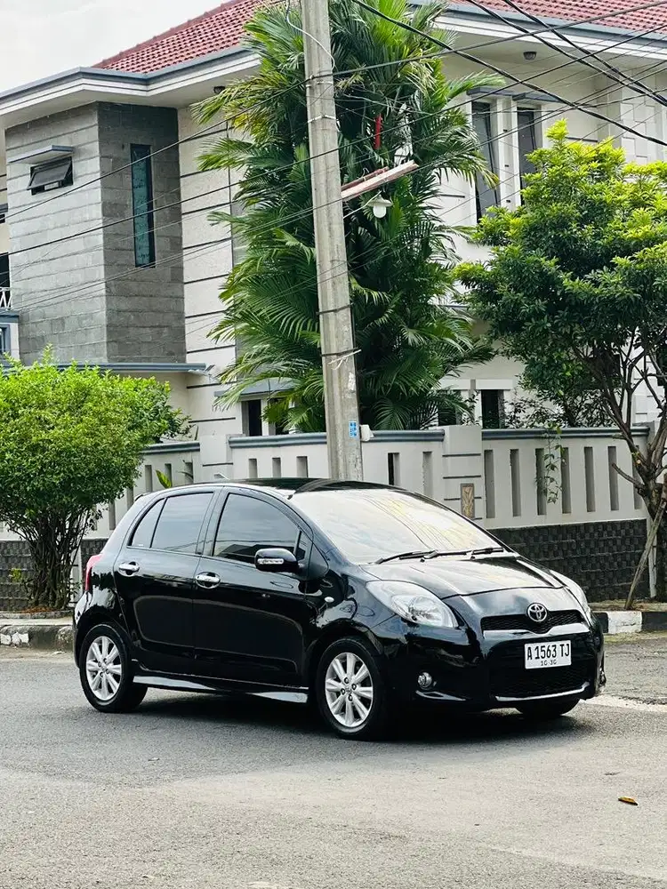 Toyota Yaris E 2011 Matic (Pribadi)