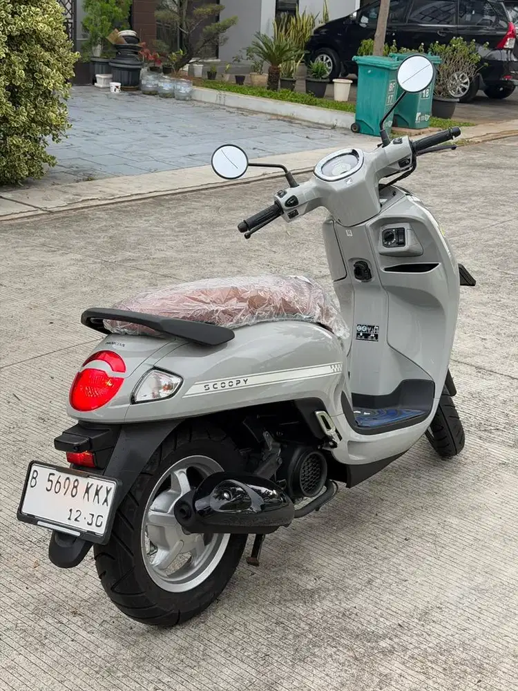 [KM 100] Honda Scoopy Stylish Keyless NIK 2025 100% Seperti Baru 2024