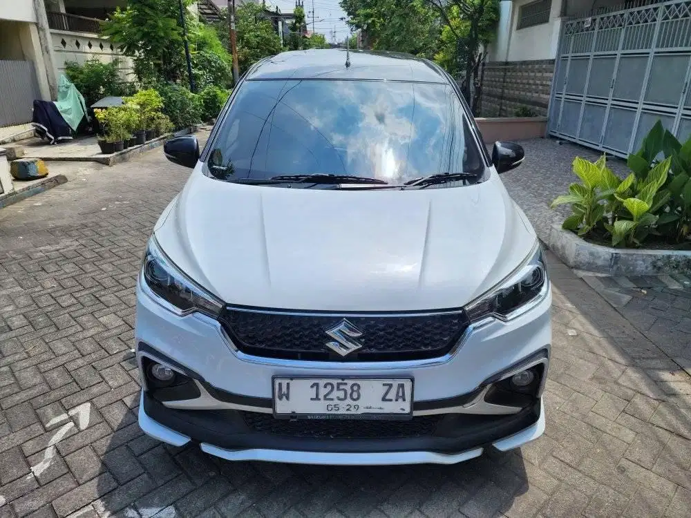 SUZUKI NEW ERTIGA 1.5 GS HYBRID MATIC 2024 PUTIH SURABAYA