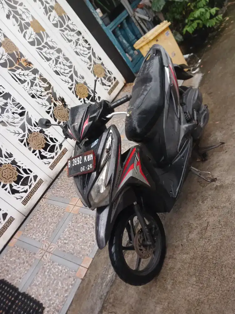 Honda Vario Old 125 2014 KZR ss lengkap mesin bagus plat Bekasi Kota