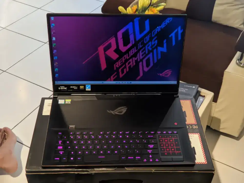 Asus Rog Zephyrus S GX701GWR i7 Gen 9 Ram 32 GB SSD 1 TB RTX 2070 8 GB